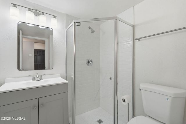 1 S Fluorite Drive, Tucson, AZ 85745