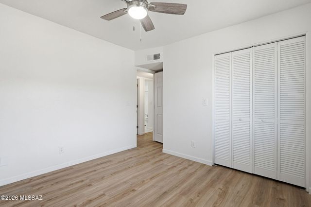 1 S Fluorite Drive, Tucson, AZ 85745