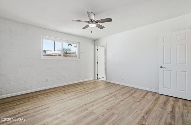 1 S Fluorite Drive, Tucson, AZ 85745