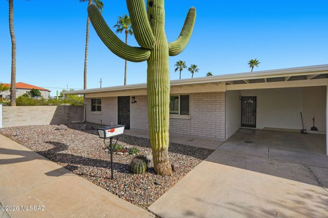 1 S Fluorite Drive, Tucson, AZ 85745