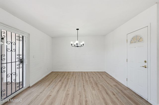 1 S Fluorite Drive, Tucson, AZ 85745