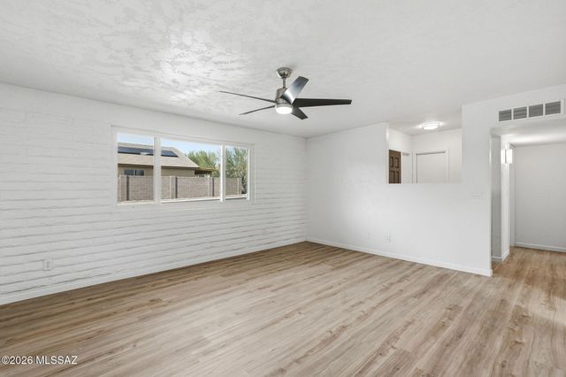 1 S Fluorite Drive, Tucson, AZ 85745