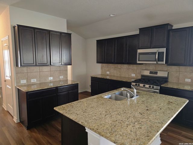 707 Mizuno Way, San Antonio, TX 78221