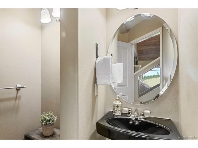 19 Worley Rd, Divide, CO 80814