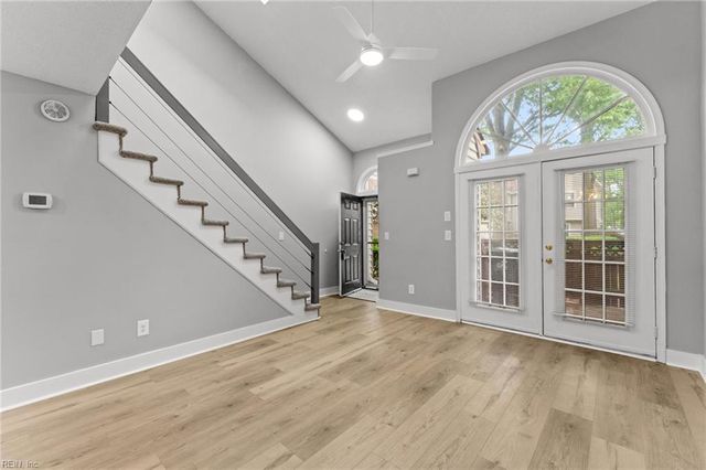 948 Saint Andrews Reach Apt B, Chesapeake, VA 23320