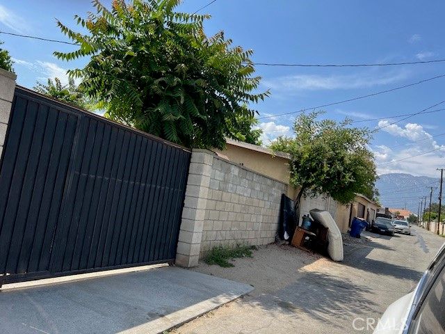 1320 N Grove Avenue, Ontario, CA 91764