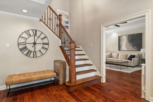 3217 Oak Tree Lane, Grapevine, TX 76051