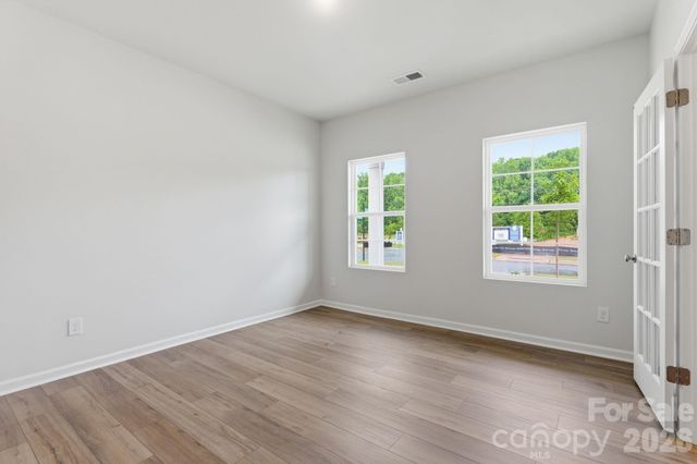 4013 Juno Drive, Charlotte, NC 28215