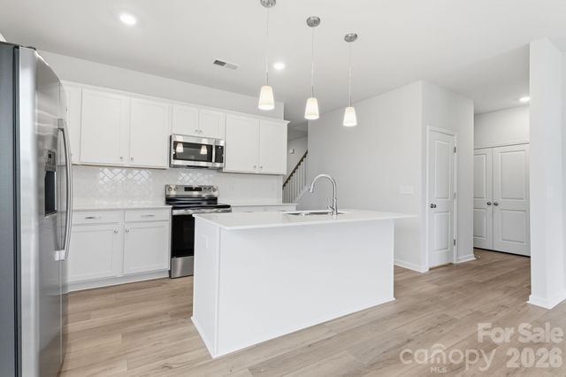 4013 Juno Drive, Charlotte, NC 28215