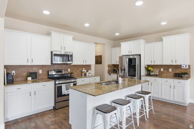 1497 W MEADOW GLEN DR, Bluffdale, UT 84065