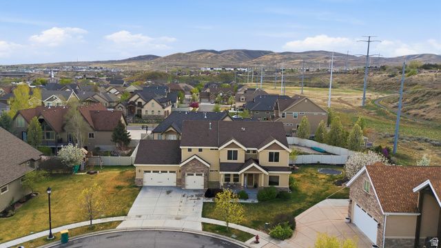 1497 W MEADOW GLEN DR, Bluffdale, UT 84065