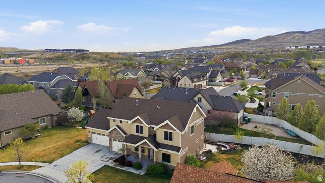 1497 W MEADOW GLEN DR, Bluffdale, UT 84065
