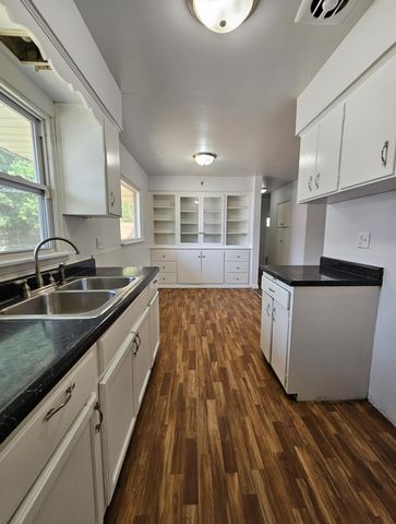 6914 Baring Avenue, Hammond, IN 46324