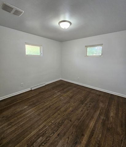 6914 Baring Avenue, Hammond, IN 46324