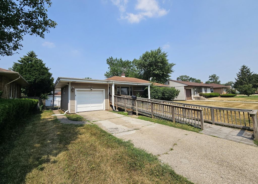 6914 Baring Avenue, Hammond, IN 46324