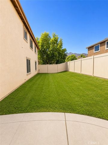 7867 La Monica, Highland, CA 92346