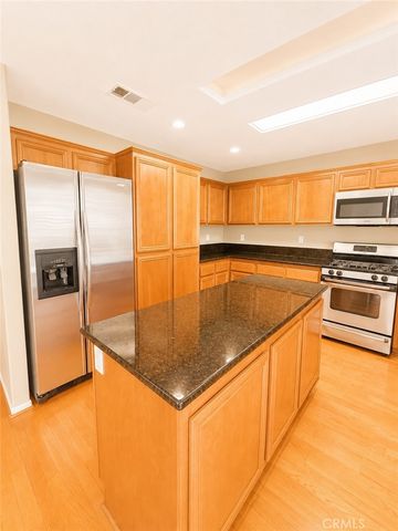 7867 La Monica, Highland, CA 92346