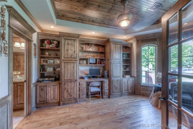 17940 E Red Hawk Road, Owasso, OK 74055