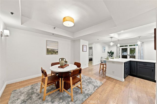 2222 N Beachwood Drive 105, Los Angeles, CA 90068