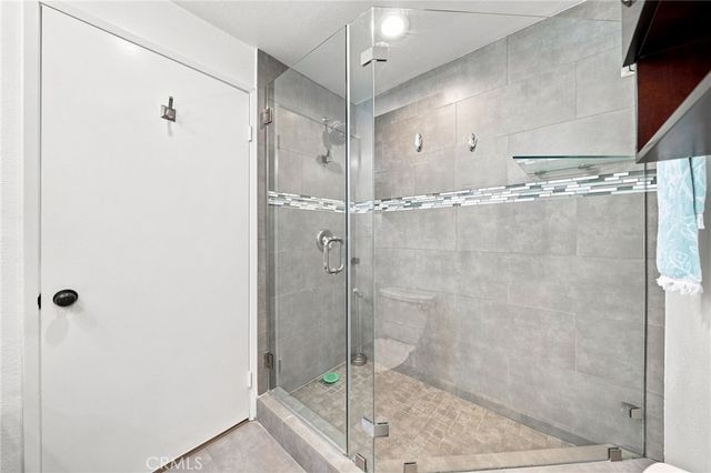 2222 N Beachwood Drive 105, Los Angeles, CA 90068