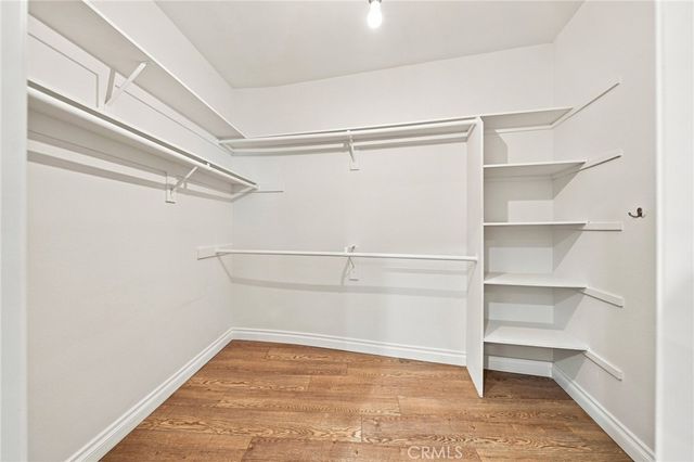 2222 N Beachwood Drive 105, Los Angeles, CA 90068