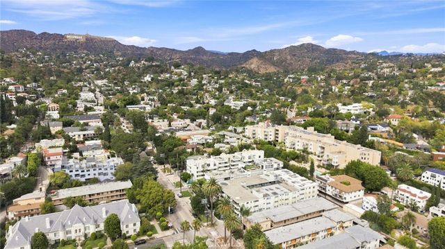 2222 N Beachwood Drive 105, Los Angeles, CA 90068
