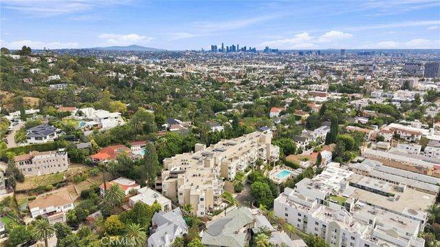 2222 N Beachwood Drive 105, Los Angeles, CA 90068