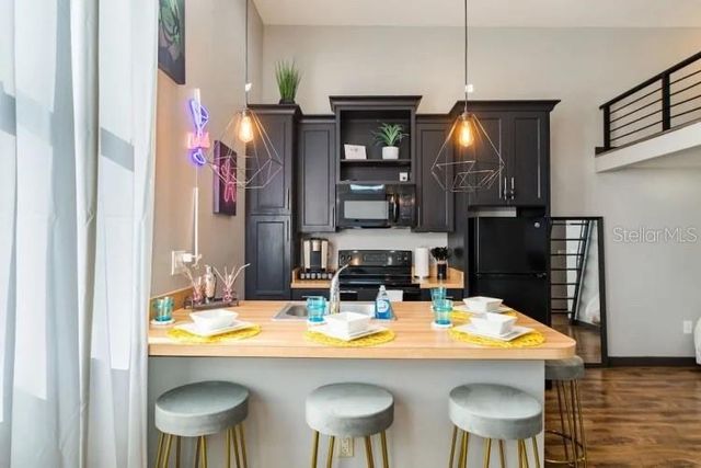 2004 N HOWARD AVENUE 205, Tampa, FL 33607