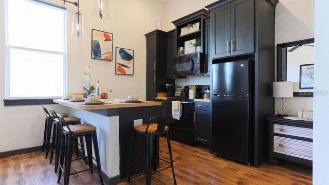 2004 N HOWARD AVENUE 205, Tampa, FL 33607