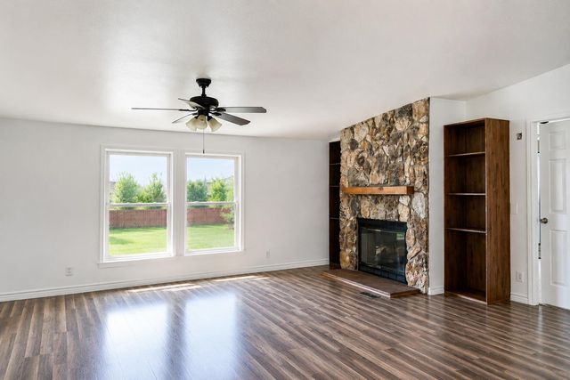 136 Alameda DR, Cedar Creek, TX 78612
