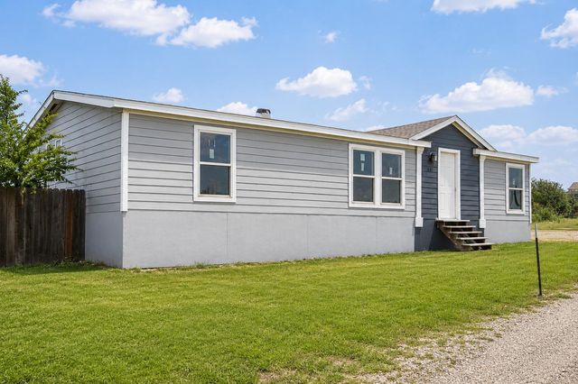 136 Alameda DR, Cedar Creek, TX 78612