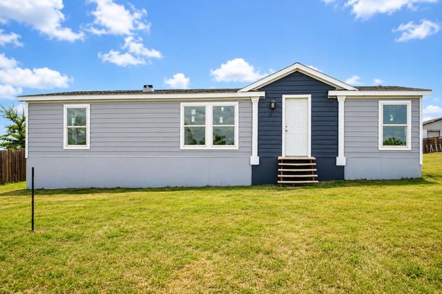 136 Alameda DR, Cedar Creek, TX 78612