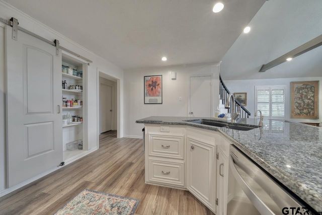 426 Lonestar Ln, Hideaway, TX 75771