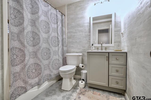 426 Lonestar Ln, Hideaway, TX 75771
