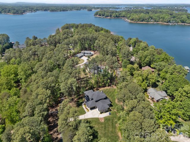132 Binns Road, Mooresville, NC 28117