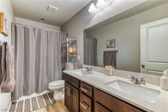5631 Weeping Wall Street, North Las Vegas, NV 89031