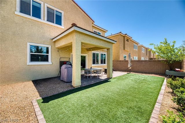 5631 Weeping Wall Street, North Las Vegas, NV 89031