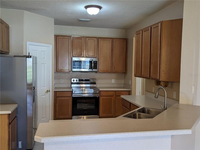 8336 TORRINGTON AVENUE, Tampa, FL 33647