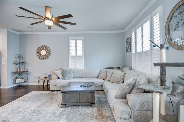 504 Clara LN, Virginia Beach, VA 23451
