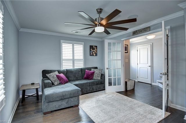 504 Clara LN, Virginia Beach, VA 23451