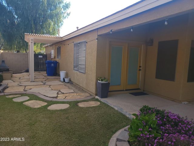 13406 W Port Royale Lane, Surprise, AZ 85379