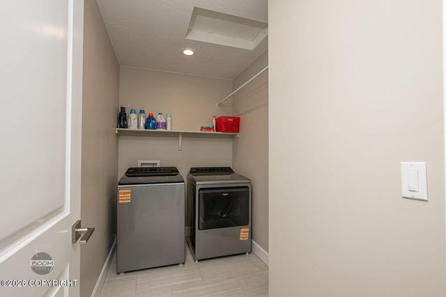 4949 E Chick Circle, Wasilla, AK 99654