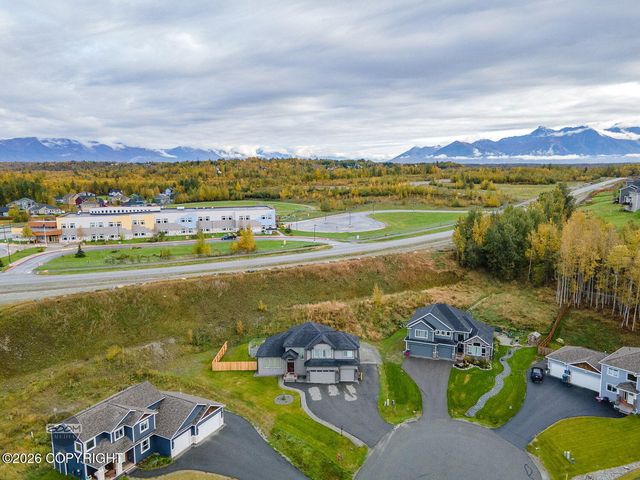 4949 E Chick Circle, Wasilla, AK 99654