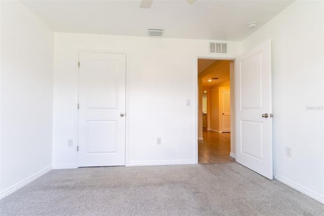 6747 SE 3RD LOOP, Ocala, FL 34472