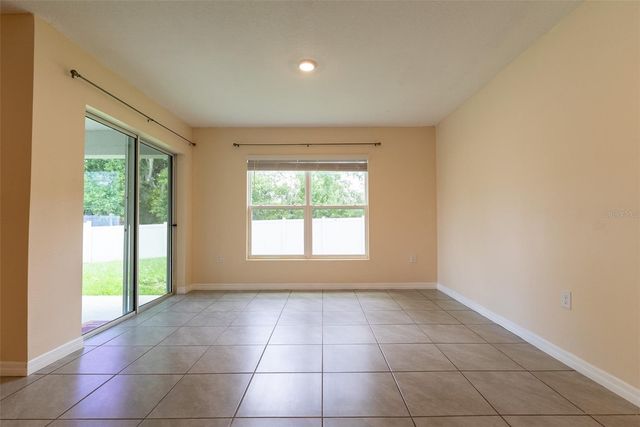 6747 SE 3RD LOOP, Ocala, FL 34472