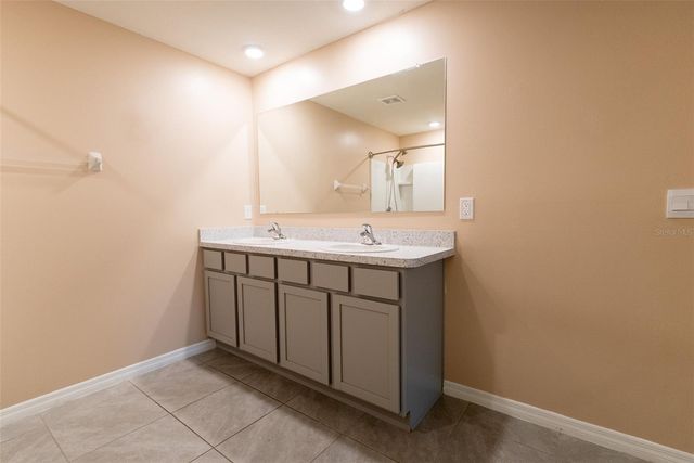 6747 SE 3RD LOOP, Ocala, FL 34472