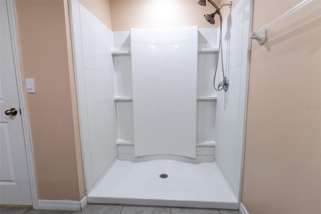 6747 SE 3RD LOOP, Ocala, FL 34472