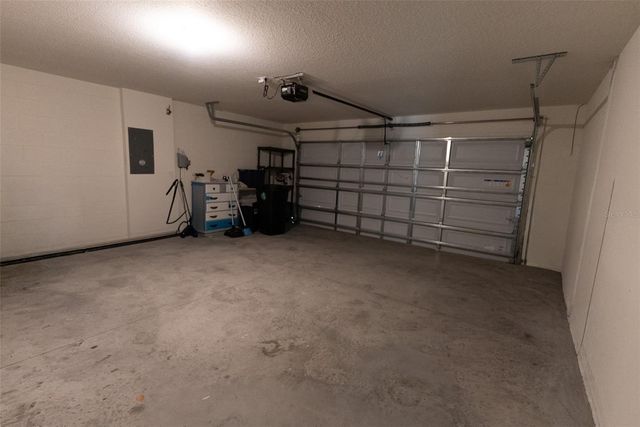 6747 SE 3RD LOOP, Ocala, FL 34472