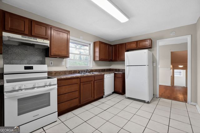 4050 Indian Lake Circle, Stone Mountain, GA 30083