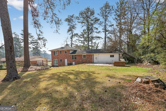 4050 Indian Lake Circle, Stone Mountain, GA 30083